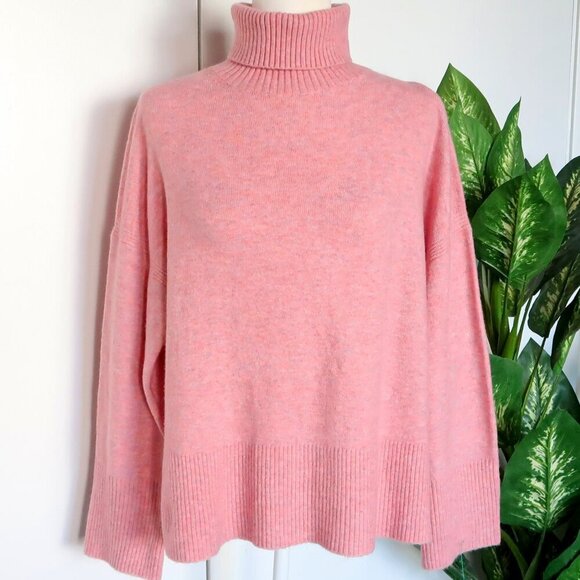 J. Crew Pink Merino Wool Alpaca Knit Turtleneck Sweater in Supersoft Yarn M - Picture 1 of 15